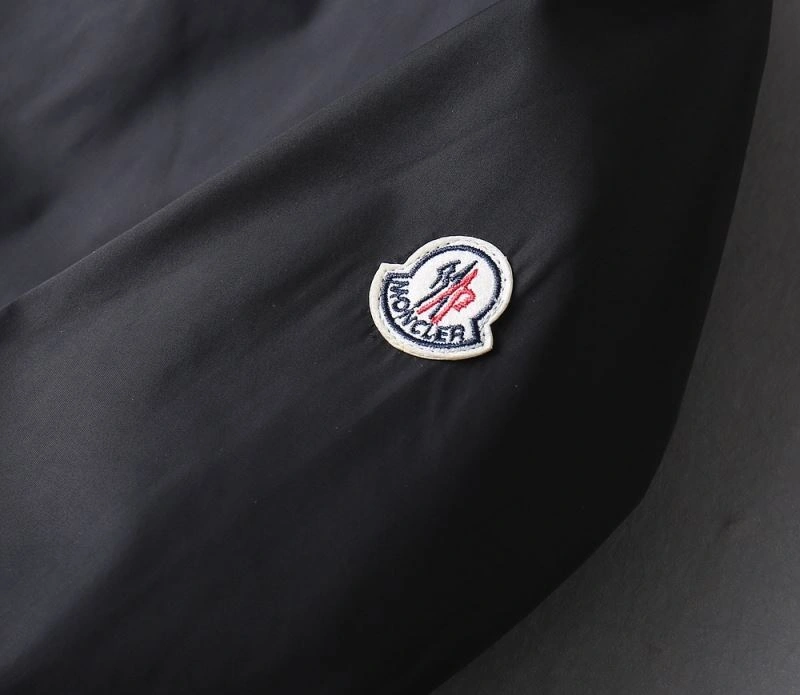 Moncler Outwear Bright 141907