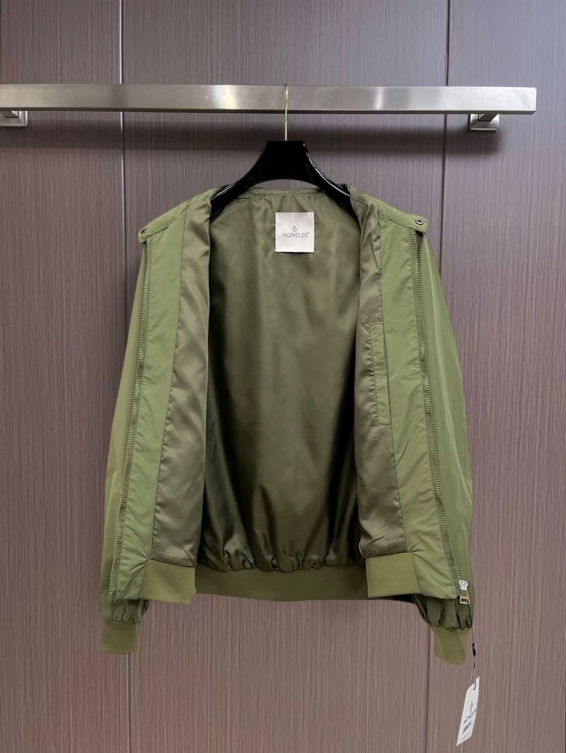 Reliable Moncler Outwear 141909
