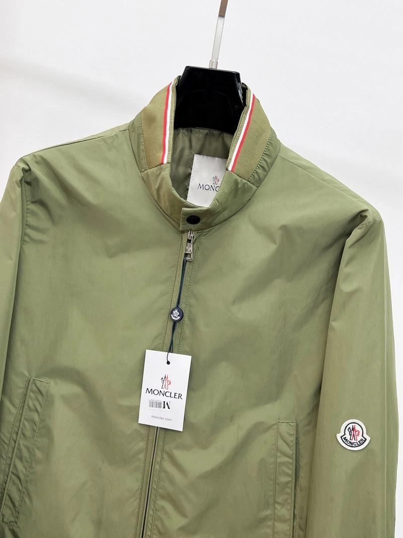 Reliable Moncler Outwear 141909