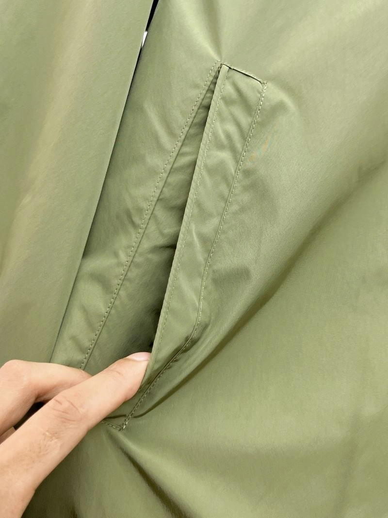 Reliable Moncler Outwear 141909
