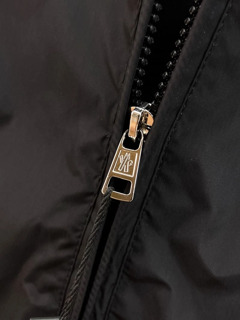 Comfortable Moncler Outwear 141906