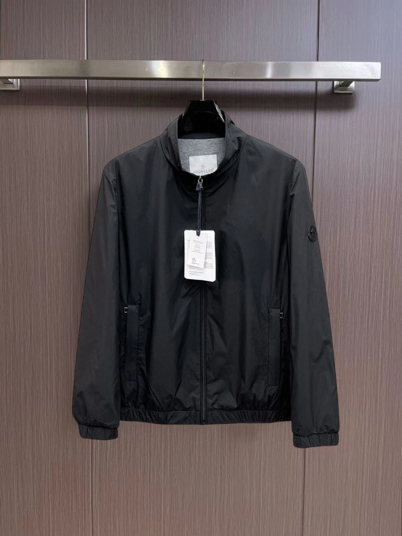 Moncler Outwear FlexibleFit 141908