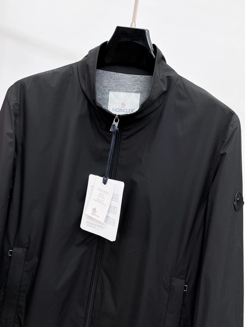 Moncler Outwear FlexibleFit 141908