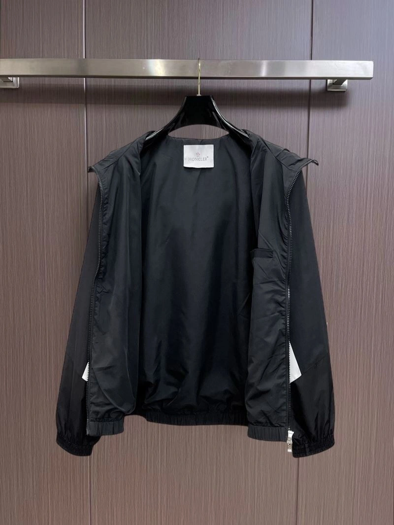 TravelReady Moncler Outwear 141913