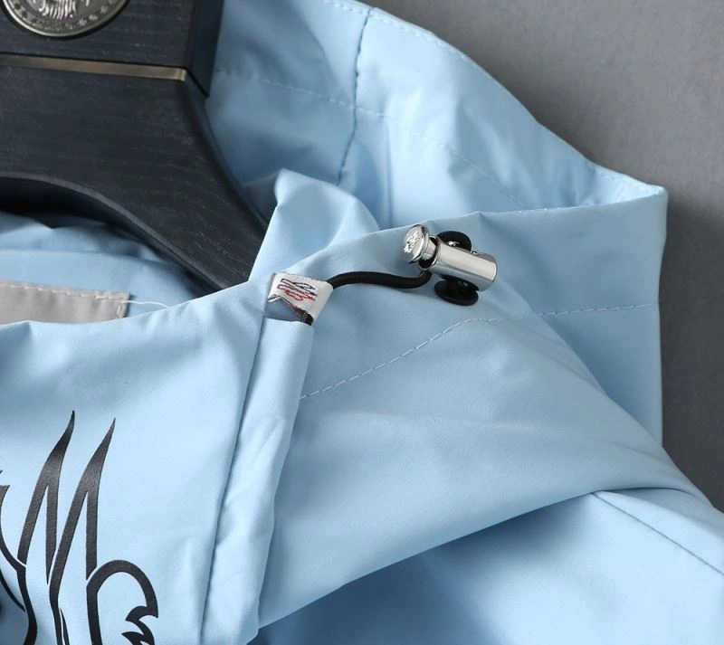 Trendsetting Moncler Outwear 141903