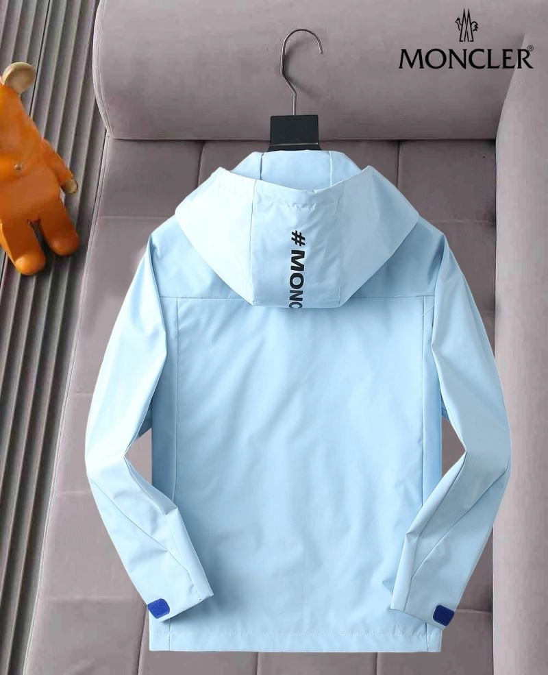 Trendsetting Moncler Outwear 141903