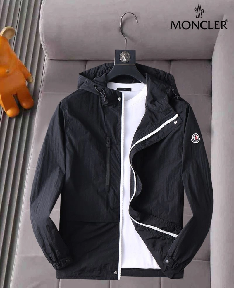 Moncler Outwear WellDesigned 141915