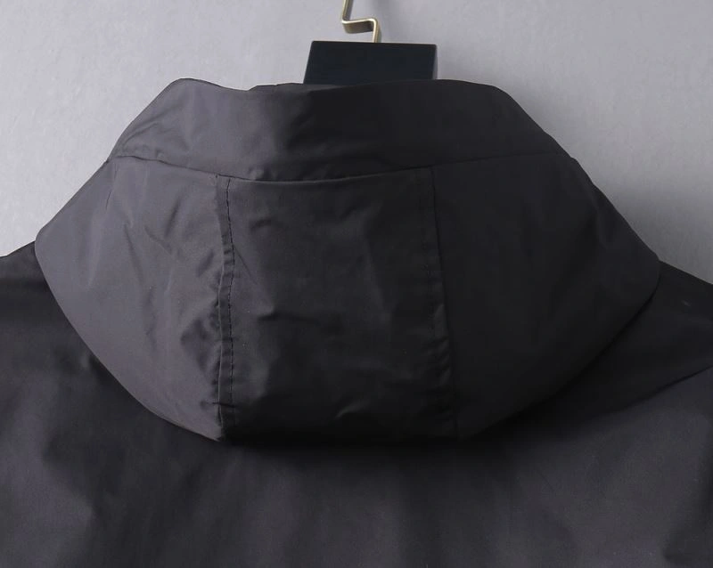 Modern Moncler Outwear 141901