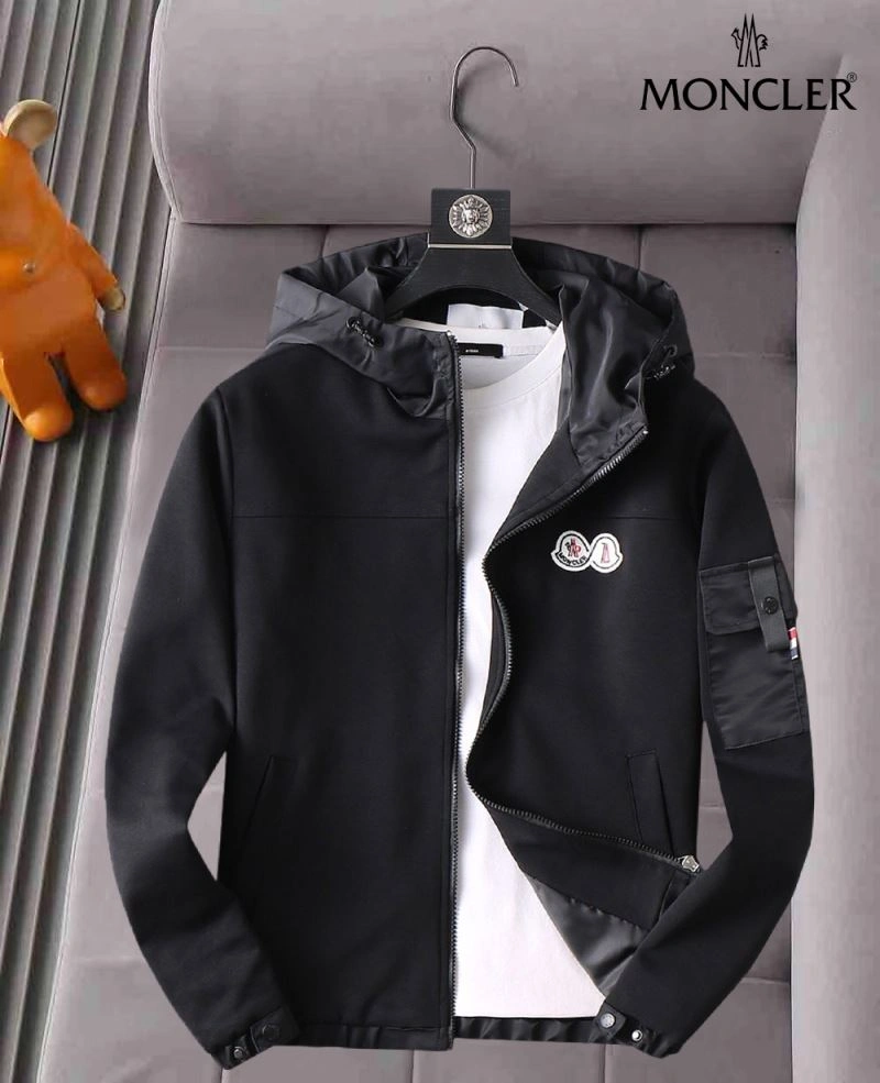 Moncler Outwear Bold 141897
