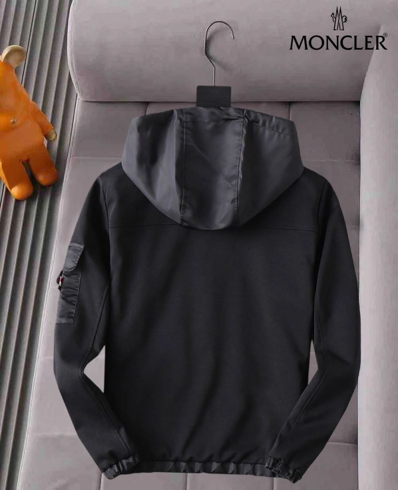 Moncler Outwear Bold 141897