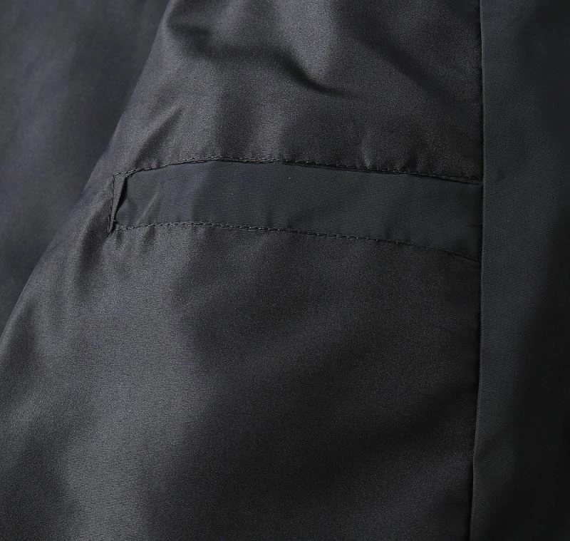 Lightweight Moncler Outwear 141932