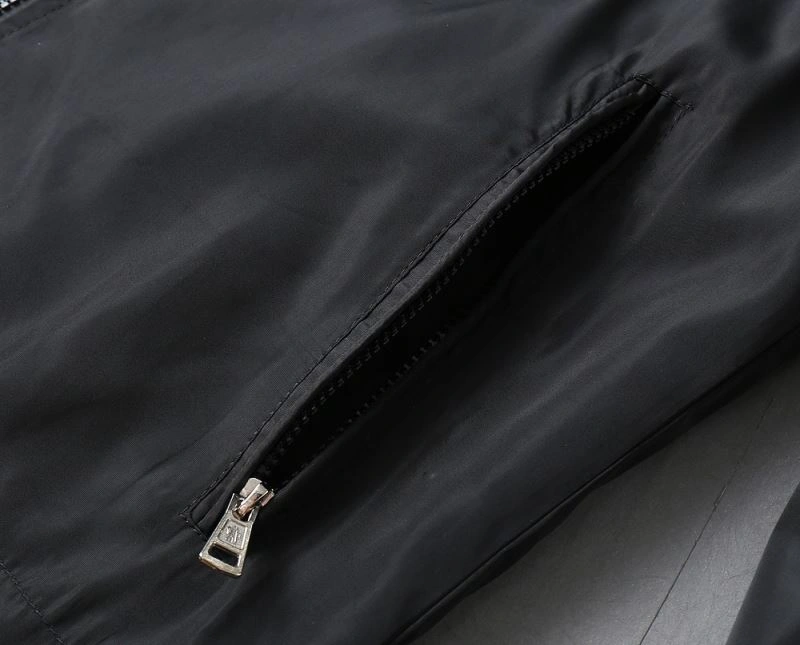 Lightweight Moncler Outwear 141932