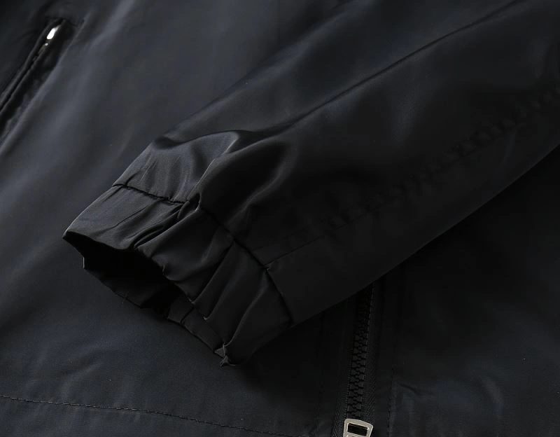 Lightweight Moncler Outwear 141932