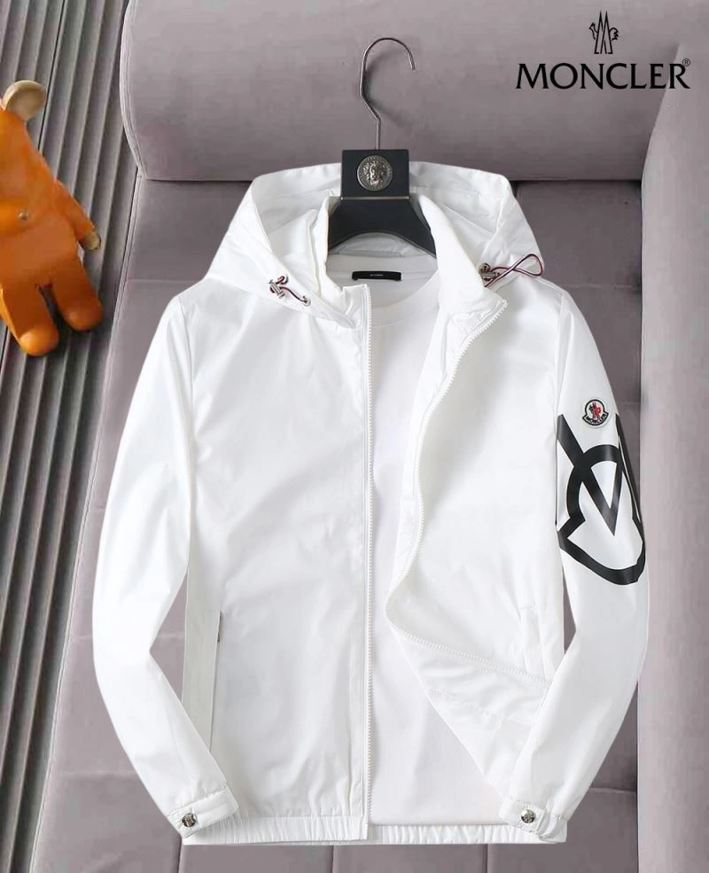 Youthful Moncler Outwear 141895
