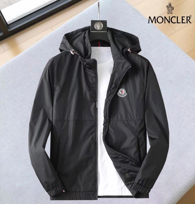 Moncler Outwear FlexibleFit 141883