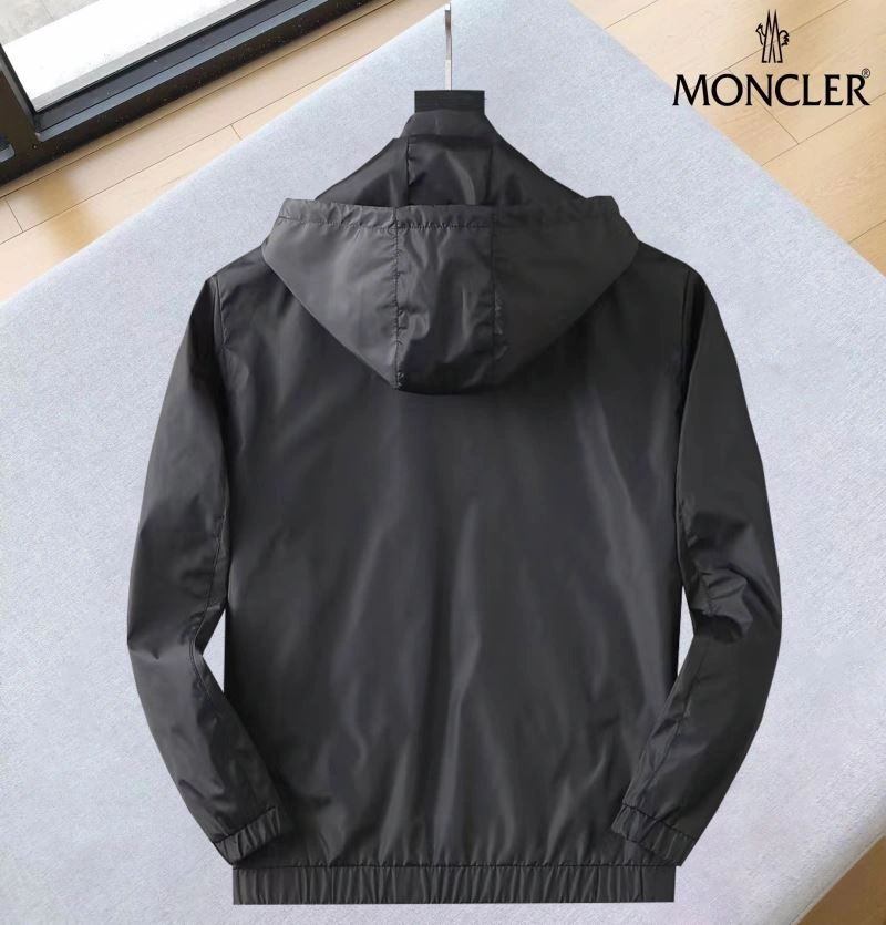 Moncler Outwear FlexibleFit 141883