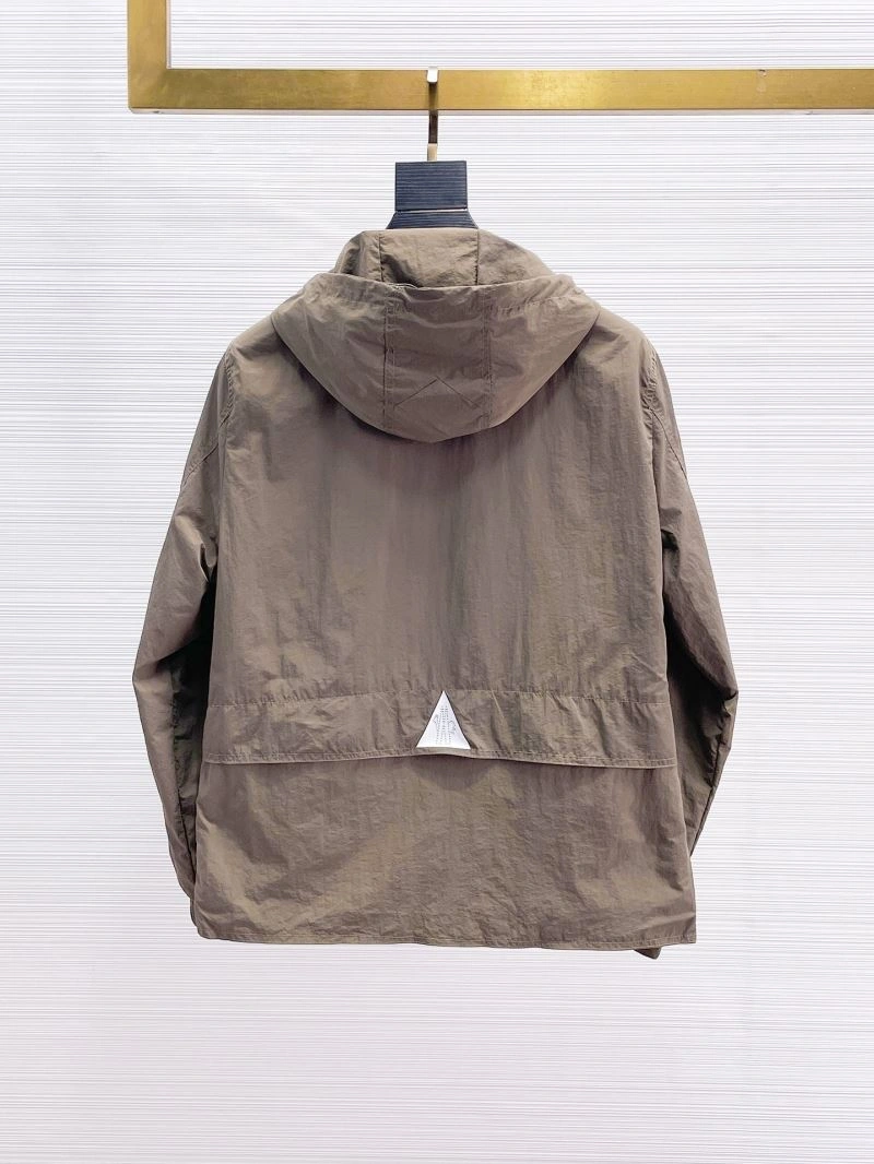 Upgraded Moncler Outwear 141888