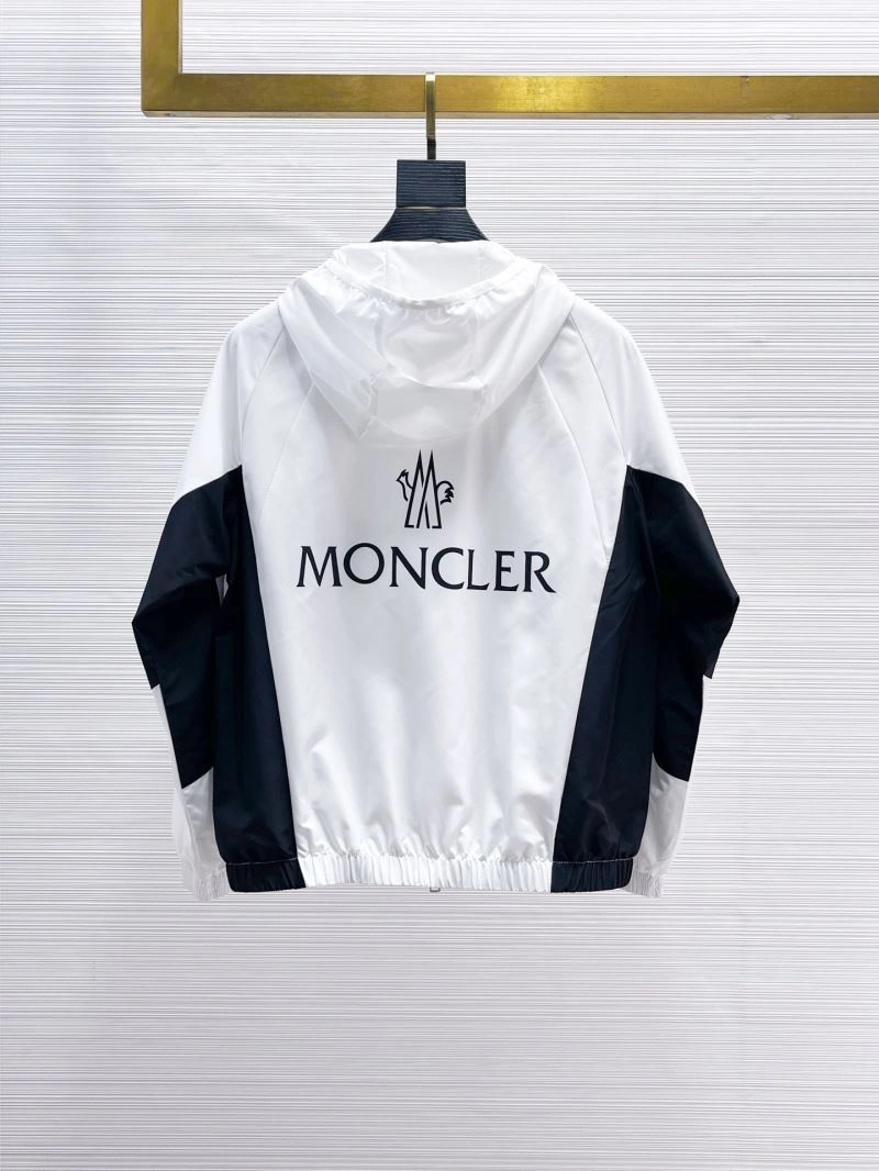 Moncler Outwear Durable 141880