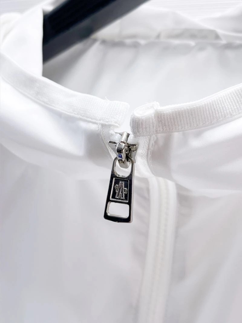 Moncler Outwear Durable 141880