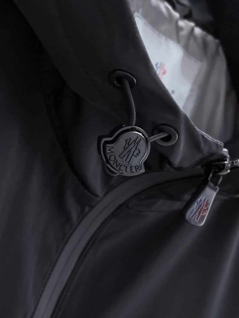 Moncler Outwear SunProtective 141886