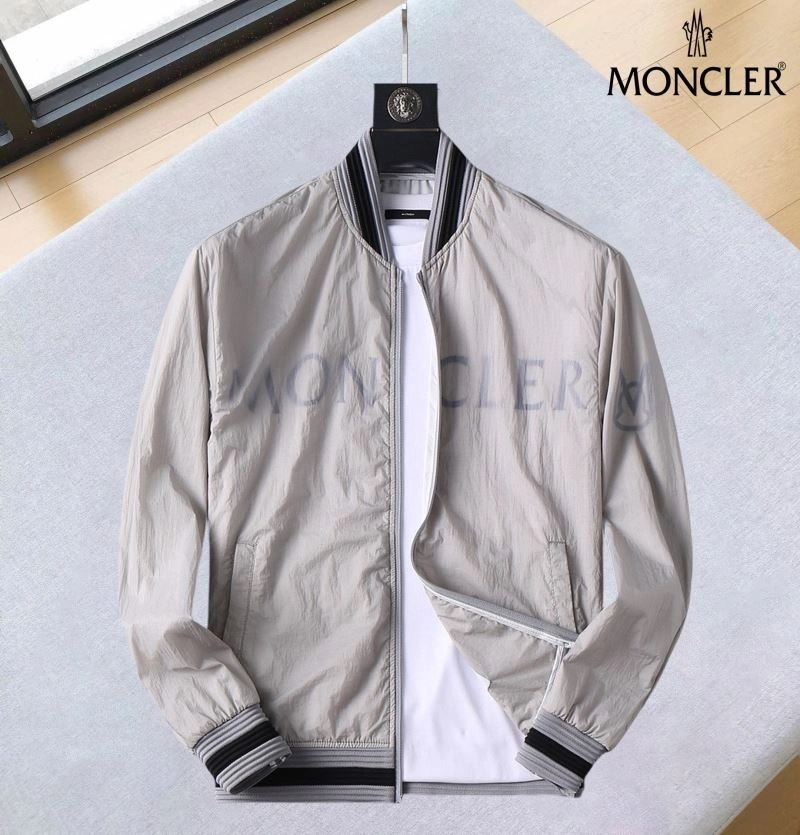 Moncler Outwear StreetReady 141879