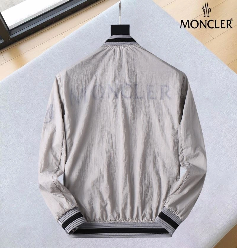 Moncler Outwear StreetReady 141879