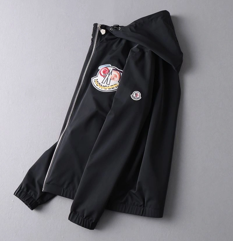 Moncler Outwear WellDesigned 141892