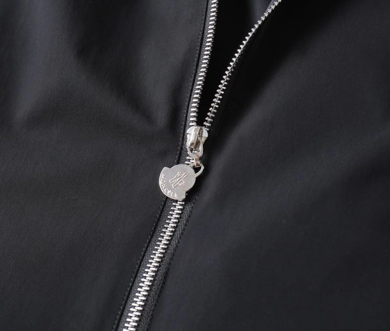 Moncler Outwear WellDesigned 141892