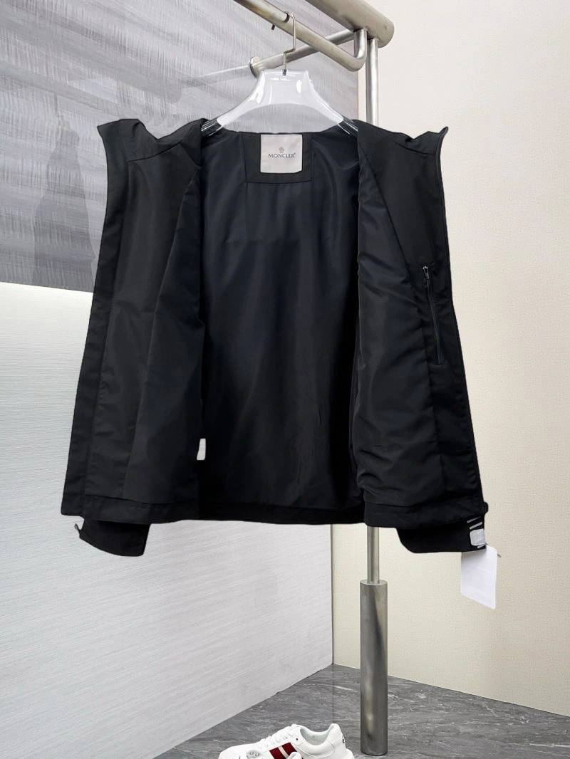 Moncler Outwear Packable 141893