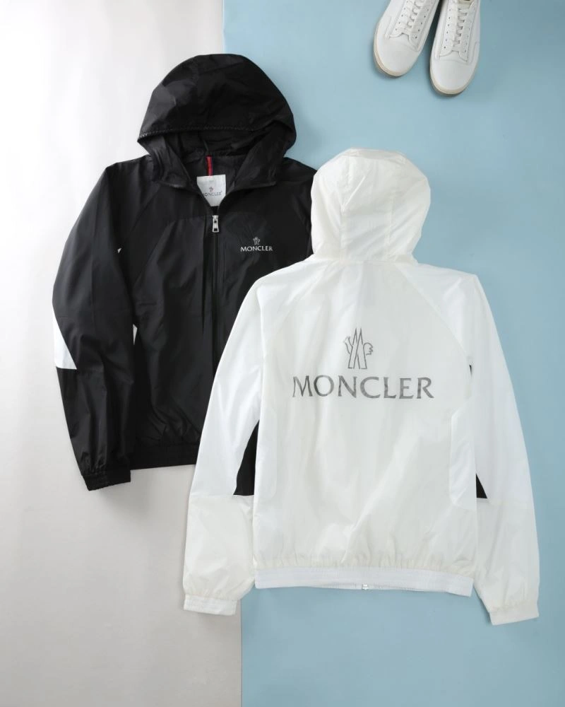 Resilient Moncler Outwear 141871