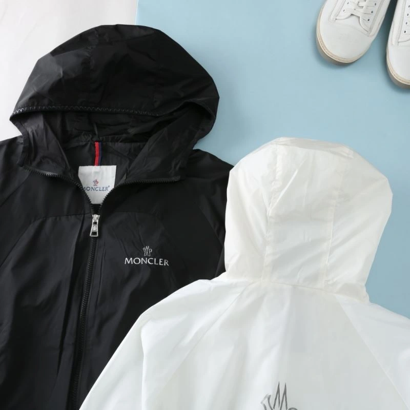 Resilient Moncler Outwear 141871