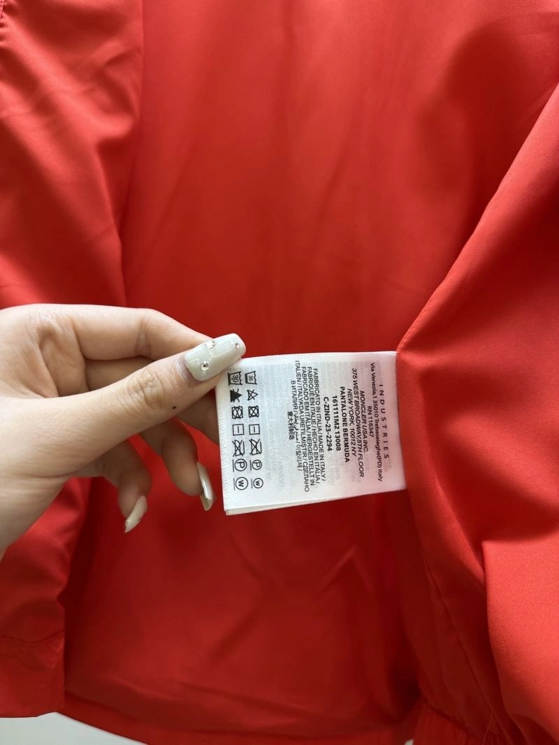 Moncler Outwear SunProtective 141876
