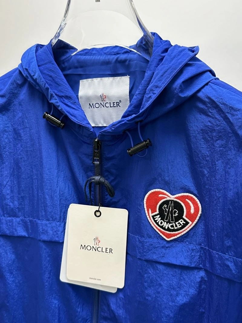 Moncler Outwear ZeroBulk 141877