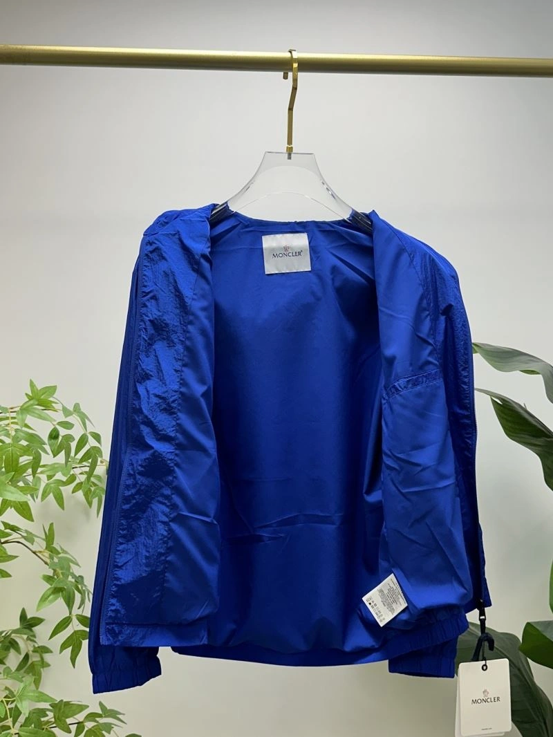 Moncler Outwear ZeroBulk 141877