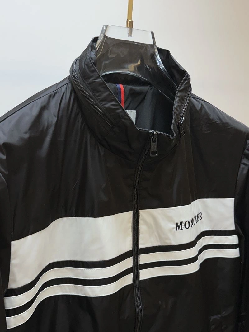 Moncler Outwear StreetReady 141882