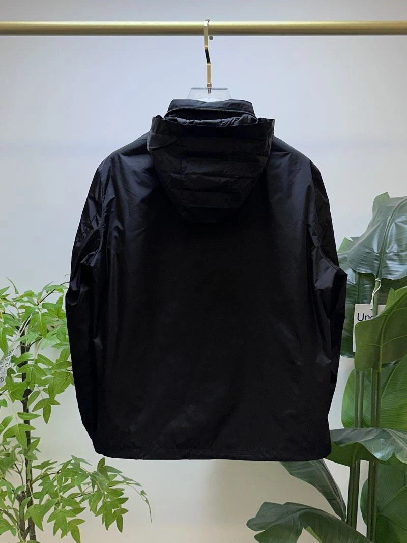 Moncler Outwear StreetReady 141882
