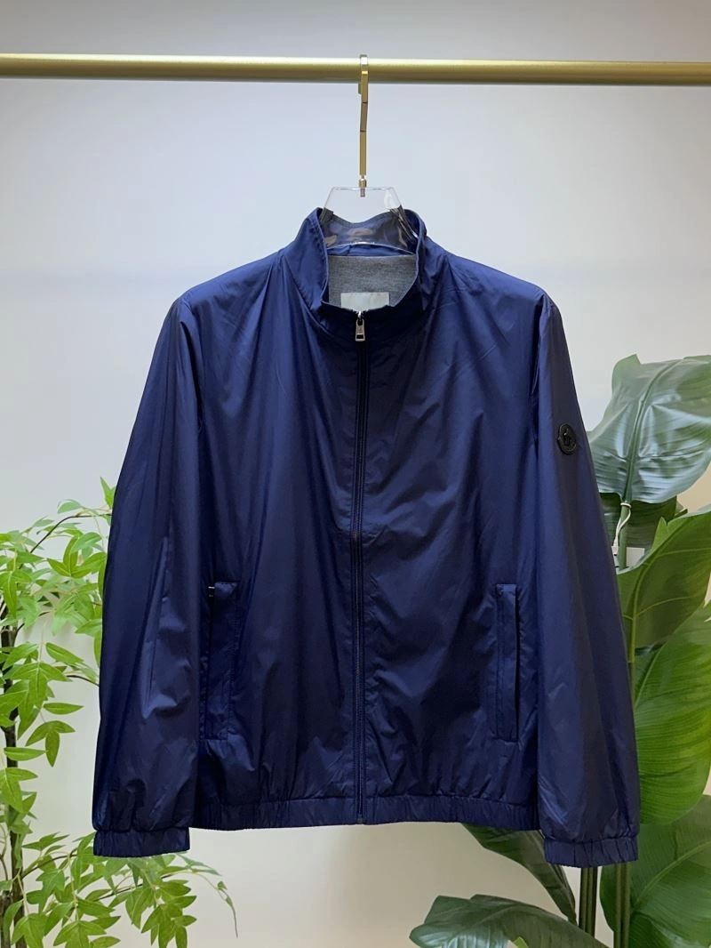 Moncler Outwear SportInspired 141891
