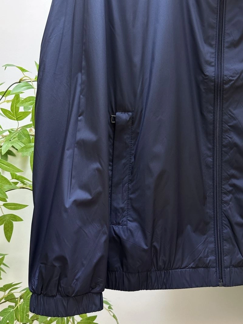 Moncler Outwear SportInspired 141891