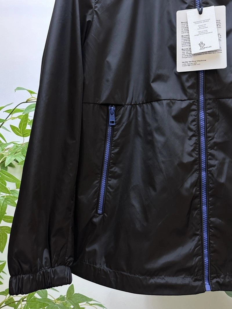 Moncler Outwear Stylish 141890
