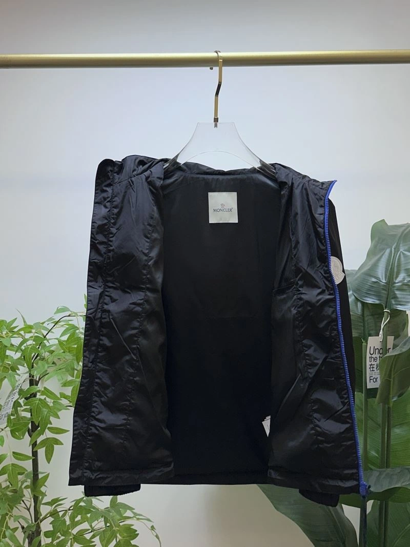 Moncler Outwear Stylish 141890