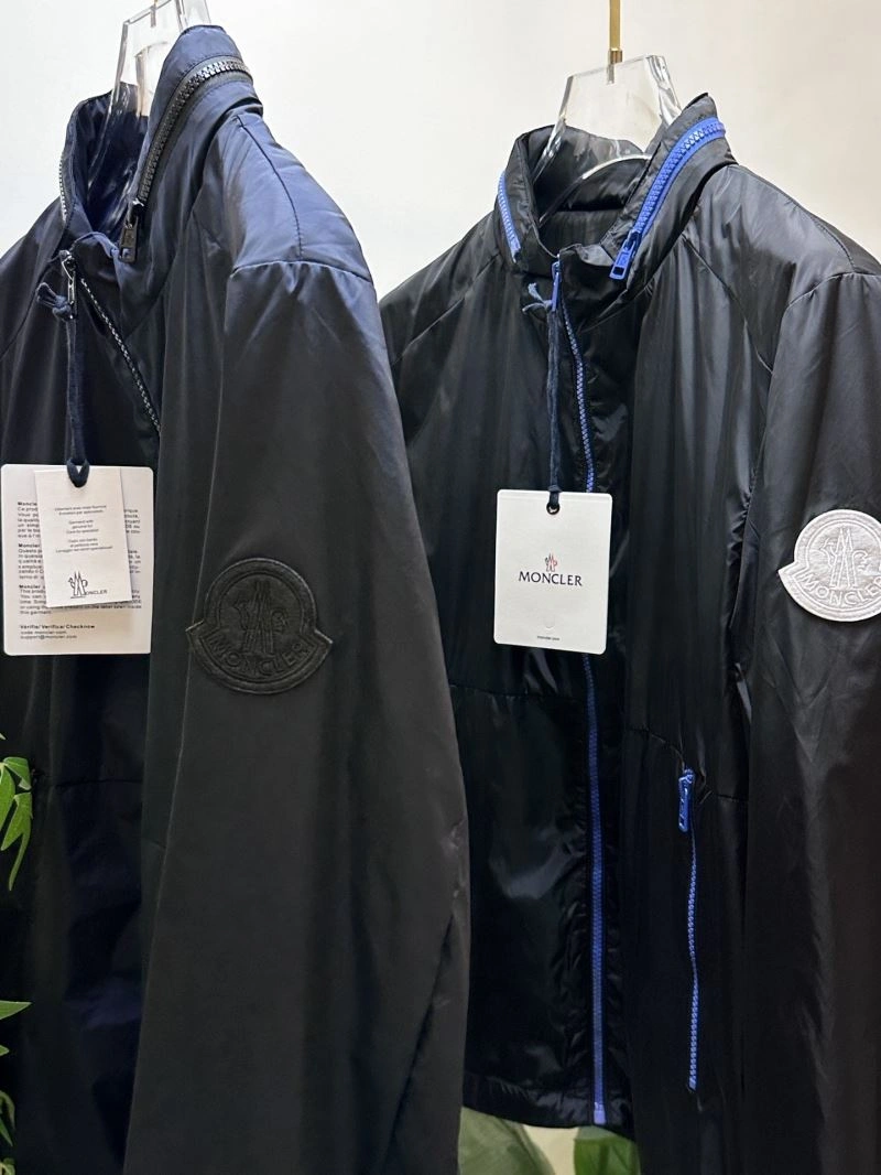 SmoothTexture Moncler Outwear 141861
