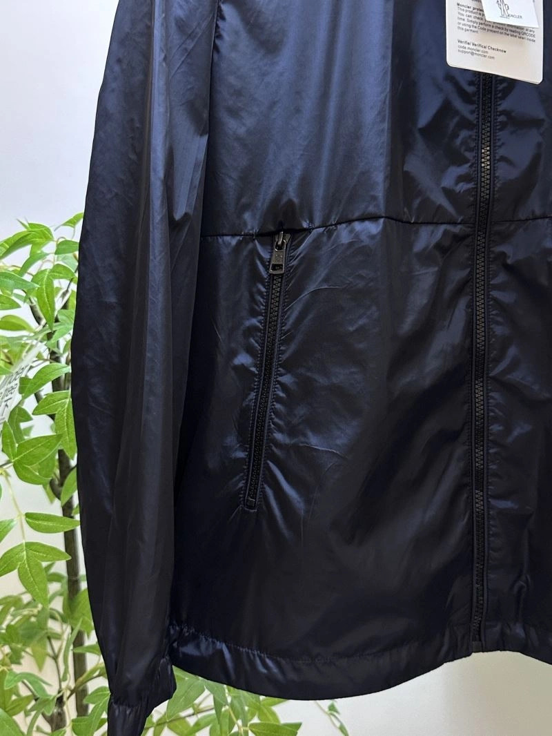 SmoothTexture Moncler Outwear 141861