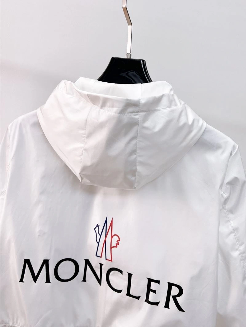 SmoothTexture Moncler Outwear 141858