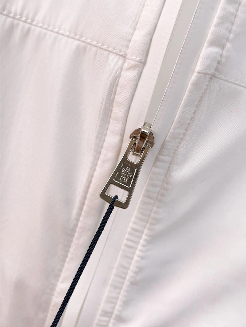 SmoothTexture Moncler Outwear 141858
