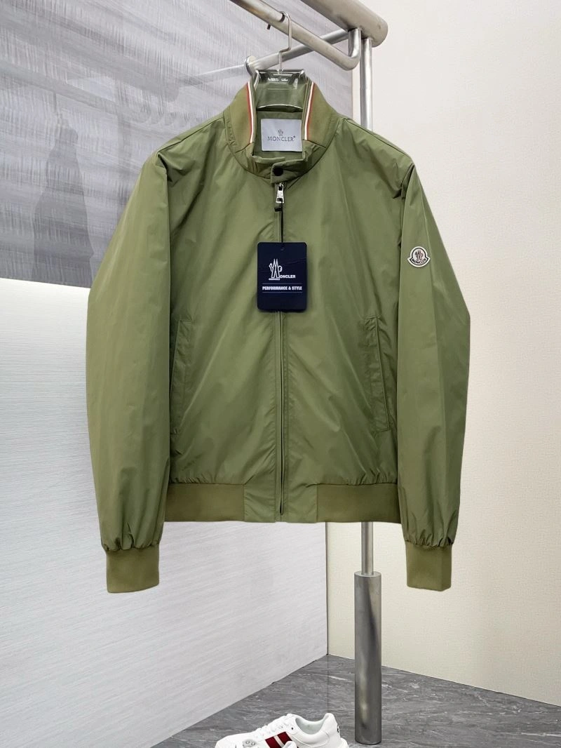 Seasonal Moncler Outwear 141854