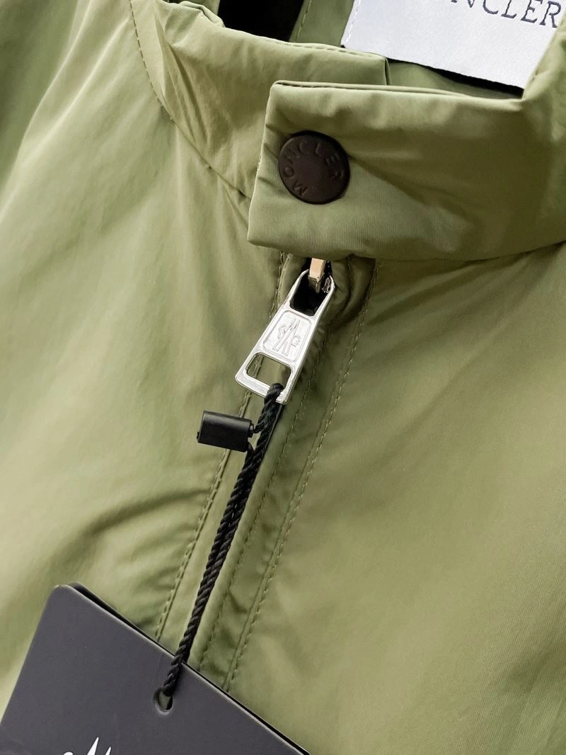 Seasonal Moncler Outwear 141854