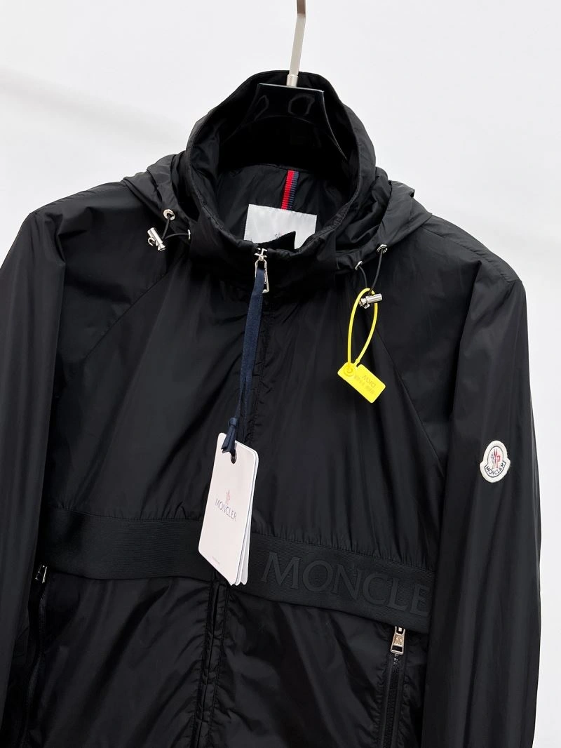 Moncler Outwear GoodFit 141849