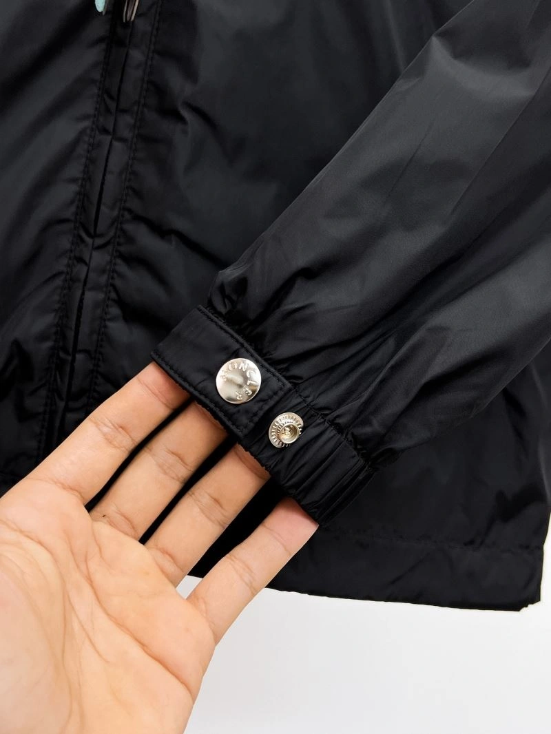 Moncler Outwear GoodFit 141849