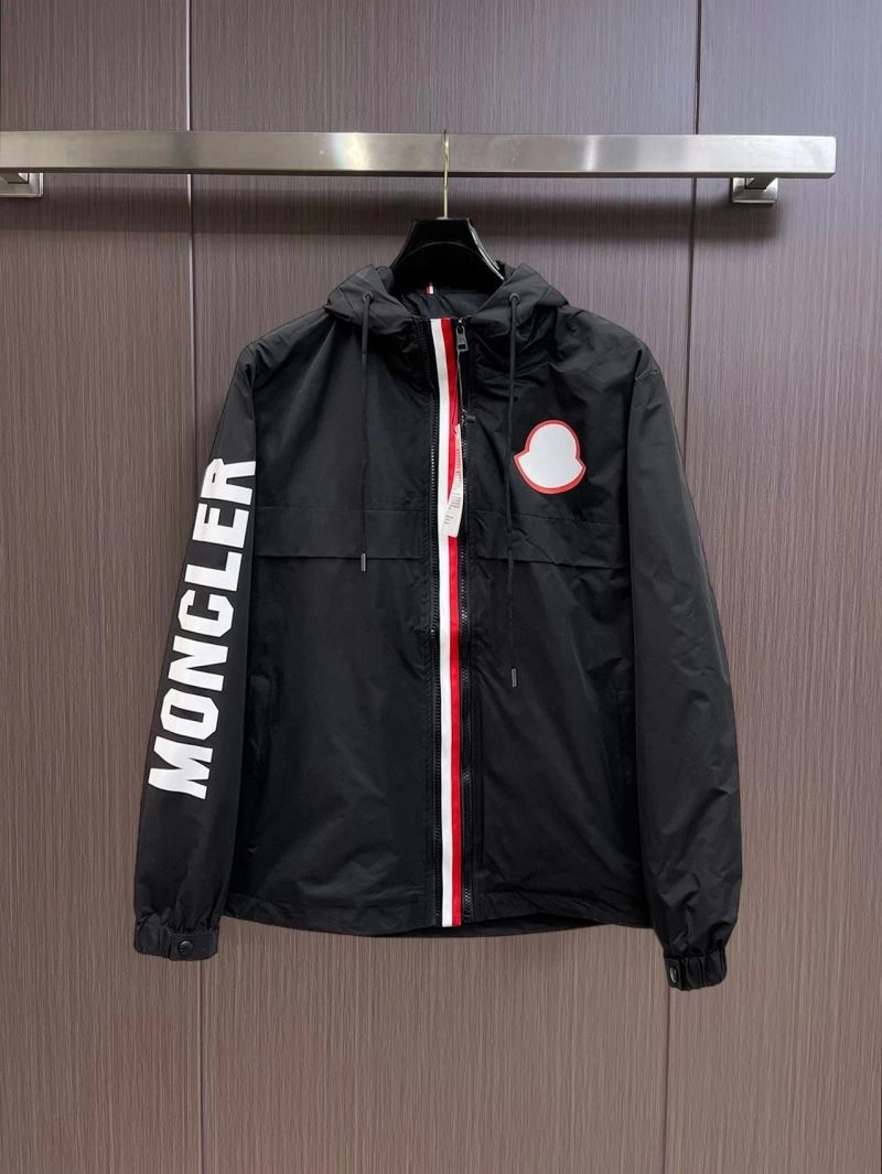 ZipUp Moncler Outwear 141825