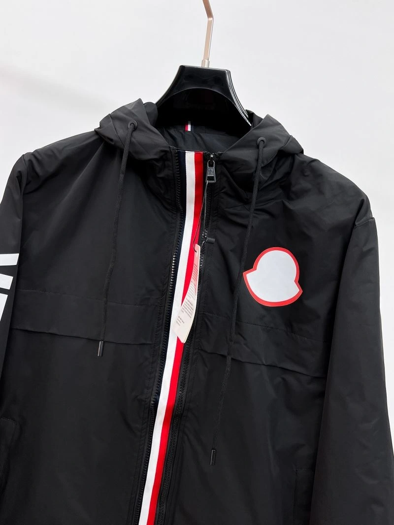 ZipUp Moncler Outwear 141825